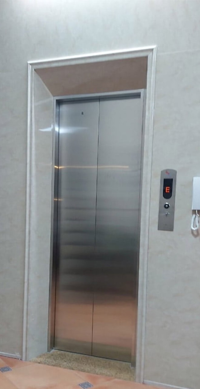 Nhà mình cho thuê nhà mới, lô góc,vỉa hè, 94m2- 4T, Chùa Láng_29 Tr - Ảnh chính